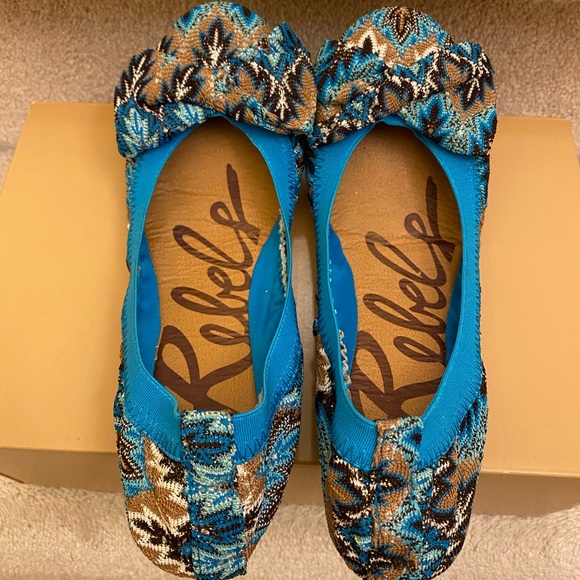 Rebels Pixie style flat shoes - Picture 3 of 6